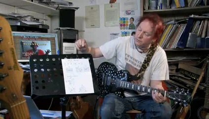 How To Strum Guitar Chords