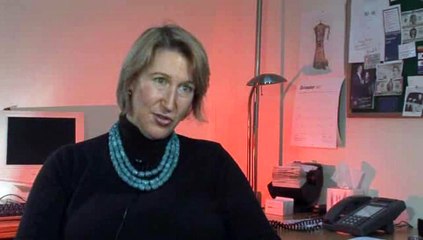 What is the dress code in American industries?: Working With Americans