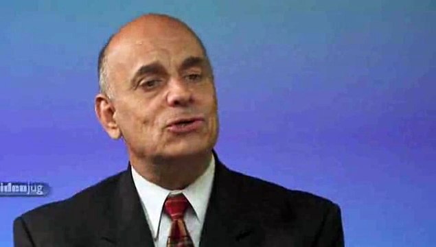 What should I consider when choosing caterers?: Party Vendors