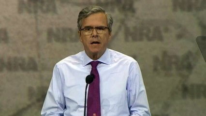 Jeb Bush mira em Hillary
