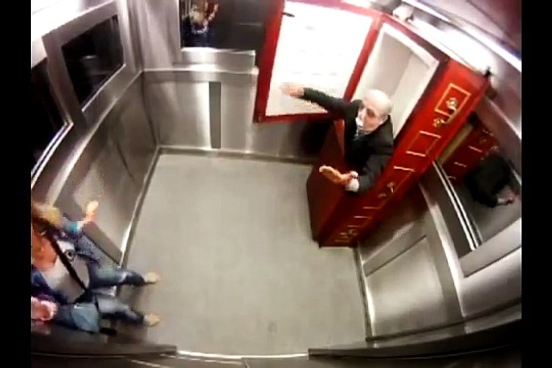 Extremely Scary Corpse Elevator Prank in Brazil