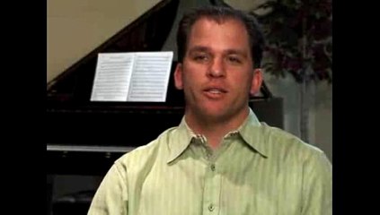 What is a 'spinet piano'?: Piano Types And Styles