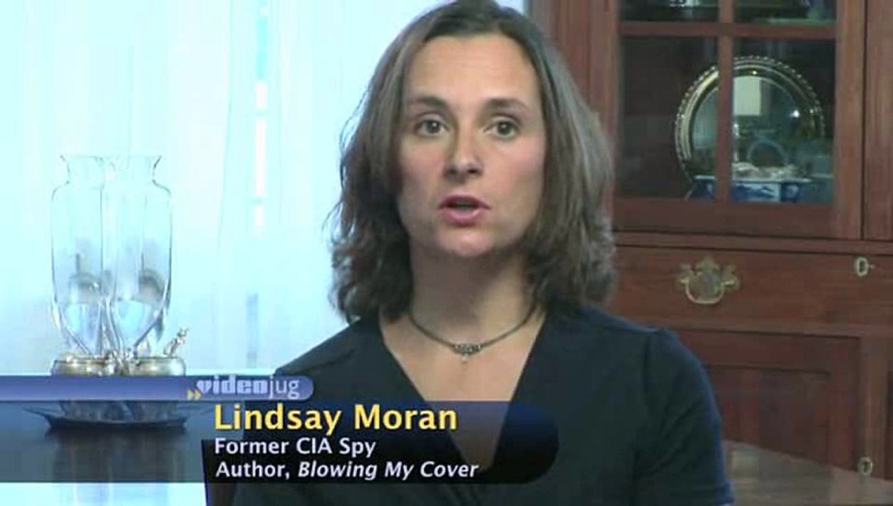 What do CIA officers look for when recruiting a CIA agent?: Obtaining Foreign Government Secrets For The CIA