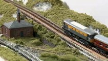 Guide To Painting Your N Guage Model Trains