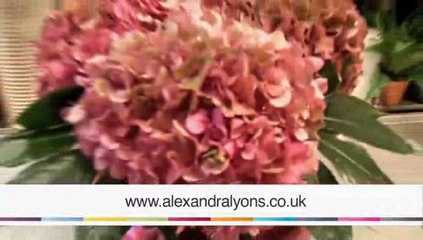 How To Decorate A Christmas Tree With Artificial Flowers