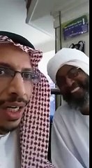 (نعم للوفاء) شاب يلتقي بمعلمه بعد ٣٠ عام ، موقف جميل.