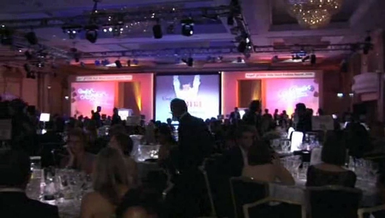 How To Learn Karyn Franklin's Celebrity Top Tip