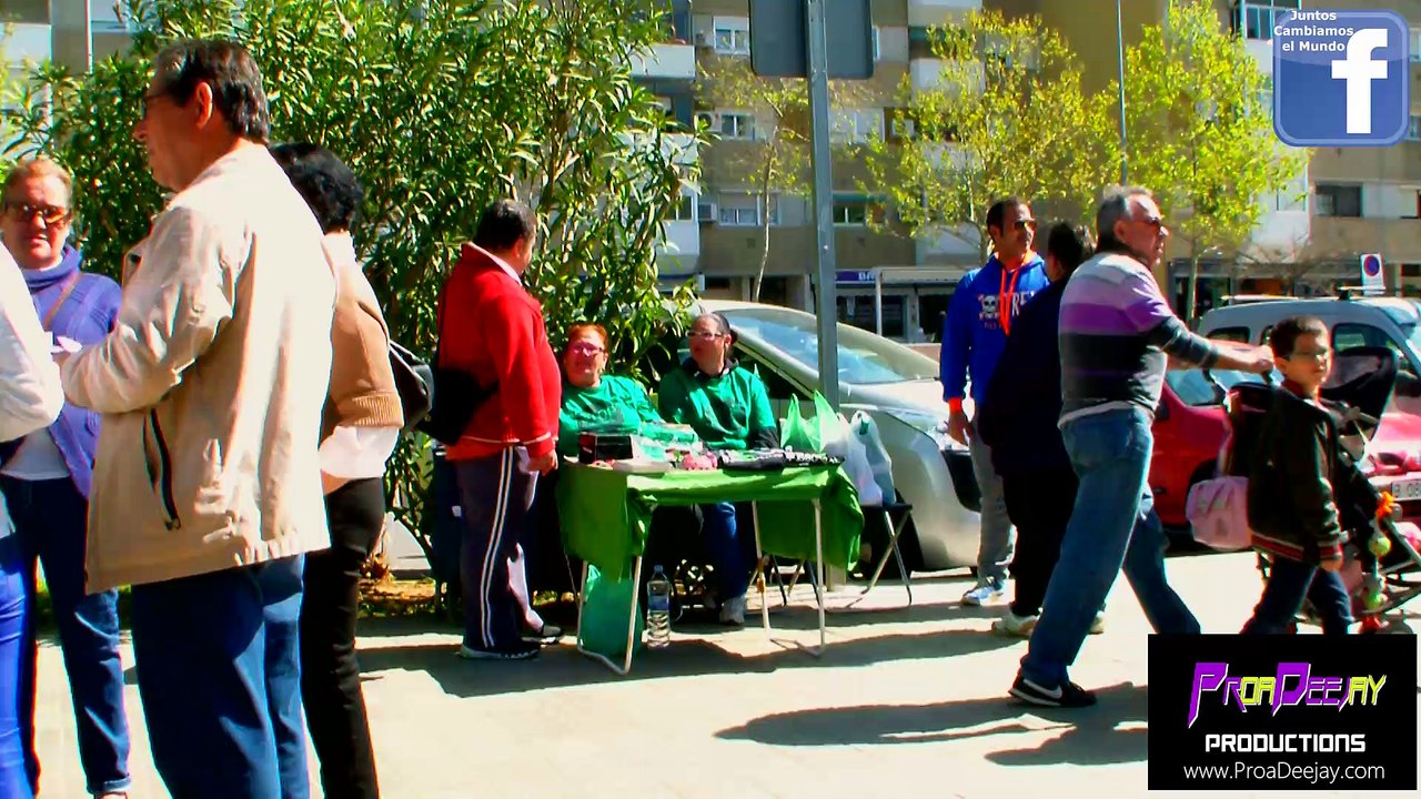 Juntos Cambiamos el Mundo - La PAH informa a los habitantes de Badia