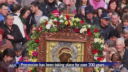 Bulgarians take part in centuries-old Easter pilgrimage