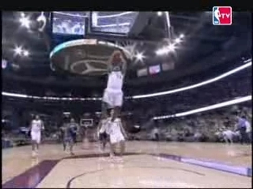 Lebron Alley-oop_Maching