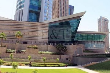 Spacious corner unit one bedroom flat  available for sale in Indigo Tower  JLT