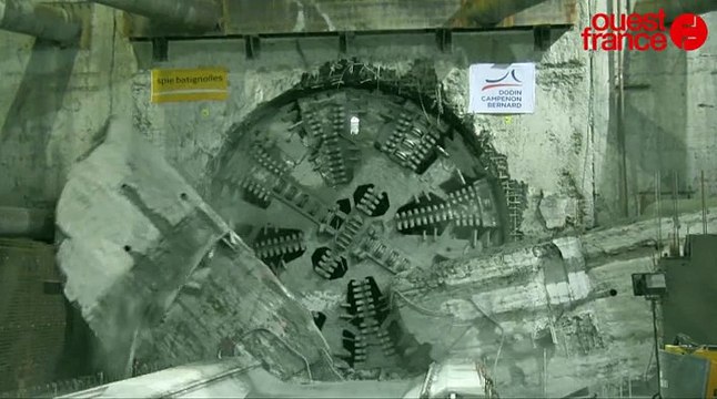 Métro de Rennes : la percée d'Elaine à Cleunay au ralenti et inversée ! Impressionnant !