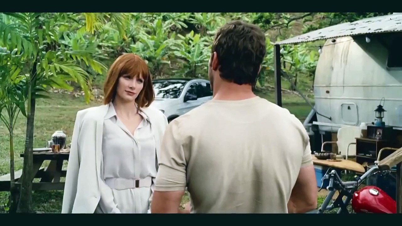 Jurassic World Movie CLIP - Alive (2015) - Chris Pratt, Bryce Dallas Howard Movie HD