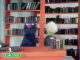 Sesame Street: Grover In The Library
