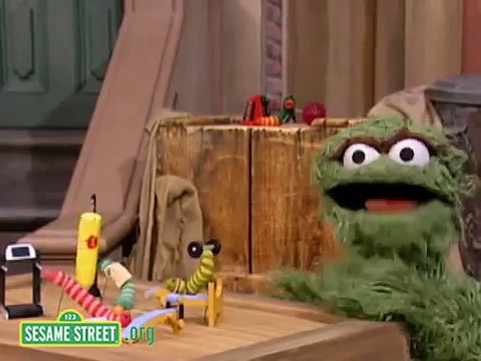 Sesame Street: Trash Gordon's Worm Workout