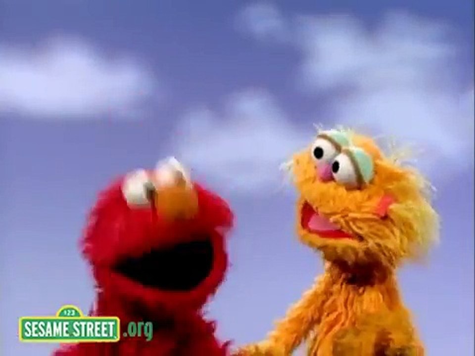 Sesame Street: Elmo And Zoe Pretend