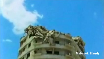 اثار الدمار في مدينة السويس عام 1971