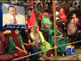 MQM Bhi PTI Kay Naqsh e Qadam Par- Poori Raat Ganay Bajanay Ki Mehfil aur Altaf Hussain Ka Khatab
