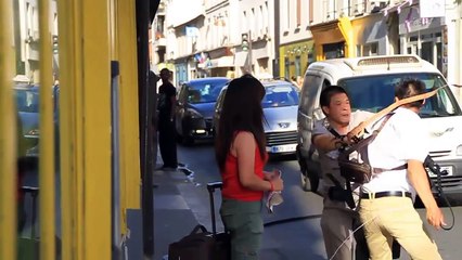 Chinese Street Fight in Paris HILARIOUS