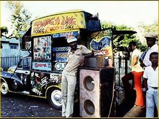 Tenor Saw - Golden Hen