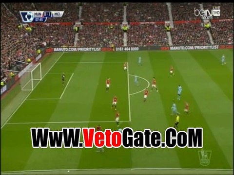 اجويرو يتقدم بالهدف الاول للمان سيتى فى المان يونايتد