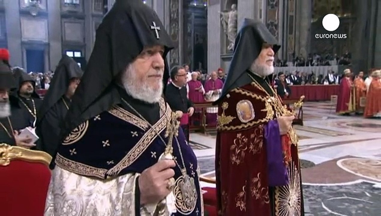 Il papa nomina il "genocidio" armeno, Ankara convoca l'ambasciatore vaticano