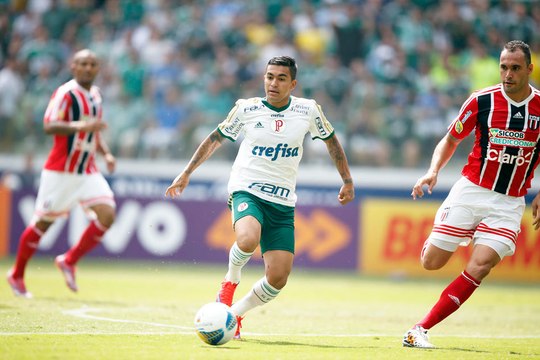 Palmeiras bate Botafogo-SP e garante vaga na semi do Paulistão
