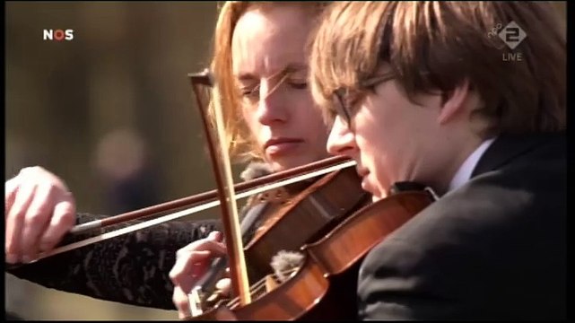 Kamp Westerbork herdenkt bevrijding - RTV Noord