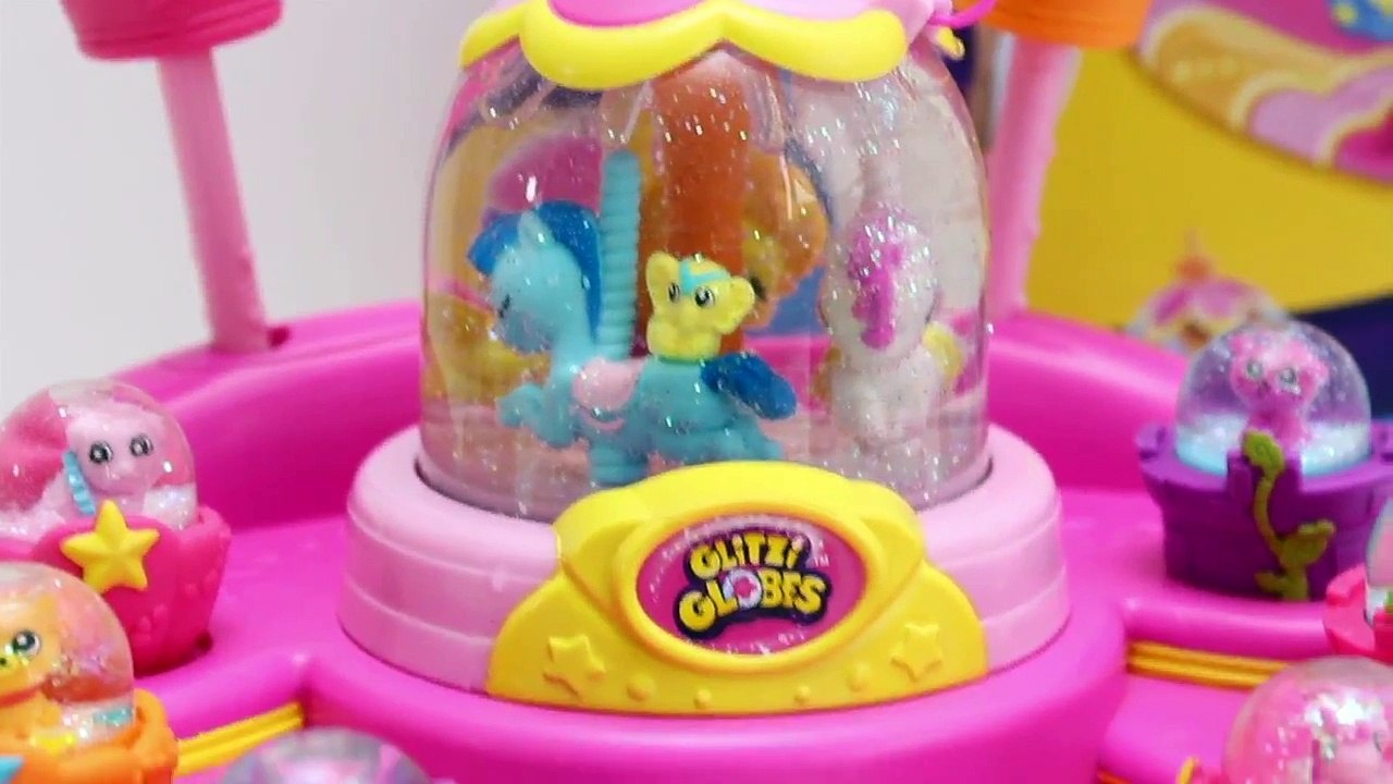 Glitzi Globes Mega Dome Maker Showcase Carousel Glitzi Playset Showcase How To Make 4 Glitter Globes