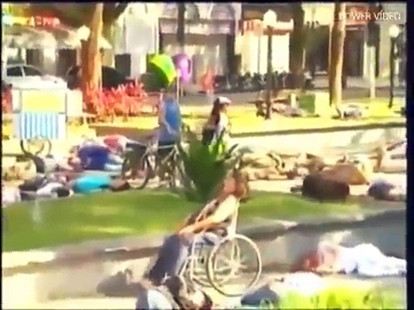 Do Not Press The Red Button Prank In Brazil Sbt Video Dailymotion