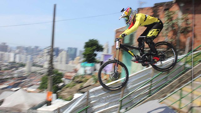 Filip Polc Smashes His Way Down Rio’s Favelas | Polcster's...