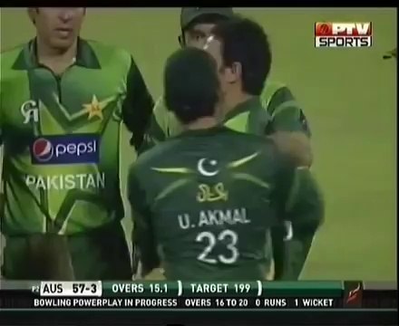 Saeed Ajmal vs Hussey Brothers - Magic with Doosra