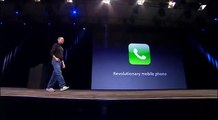 Steve Jobs introduces iPhone in 2007
