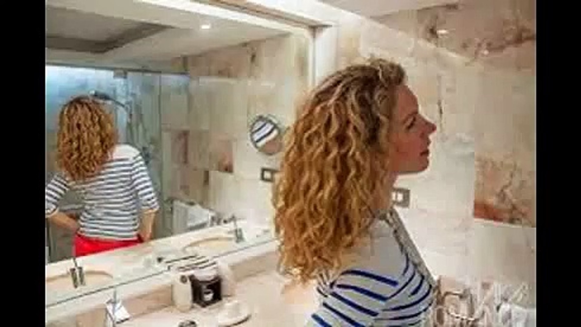 How To Style Your Curly Hair