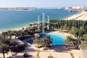 EXCLUSIVE WITH LANNHILL REAL ESTATE   Luxurious 2 beds with Stunning Views of the Gulf in Palm Jumeirah