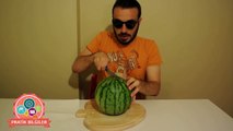 Karpuz nasıl küp küp kesilir? (How to cut a watermelon into cubes) ENG SBT