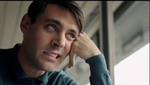 Victor dans Spotless (Liam Garrigan)