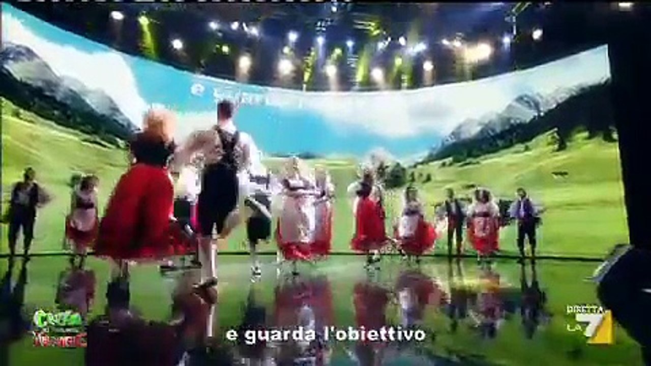 Crozza nel Paese delle Meraviglie - CROZZA-RAZZI, IL PDL E LE DONNE