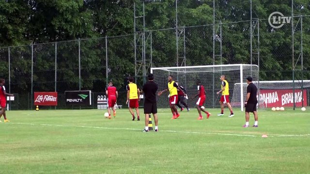 Treino do São Paulo é recheado de belos gols