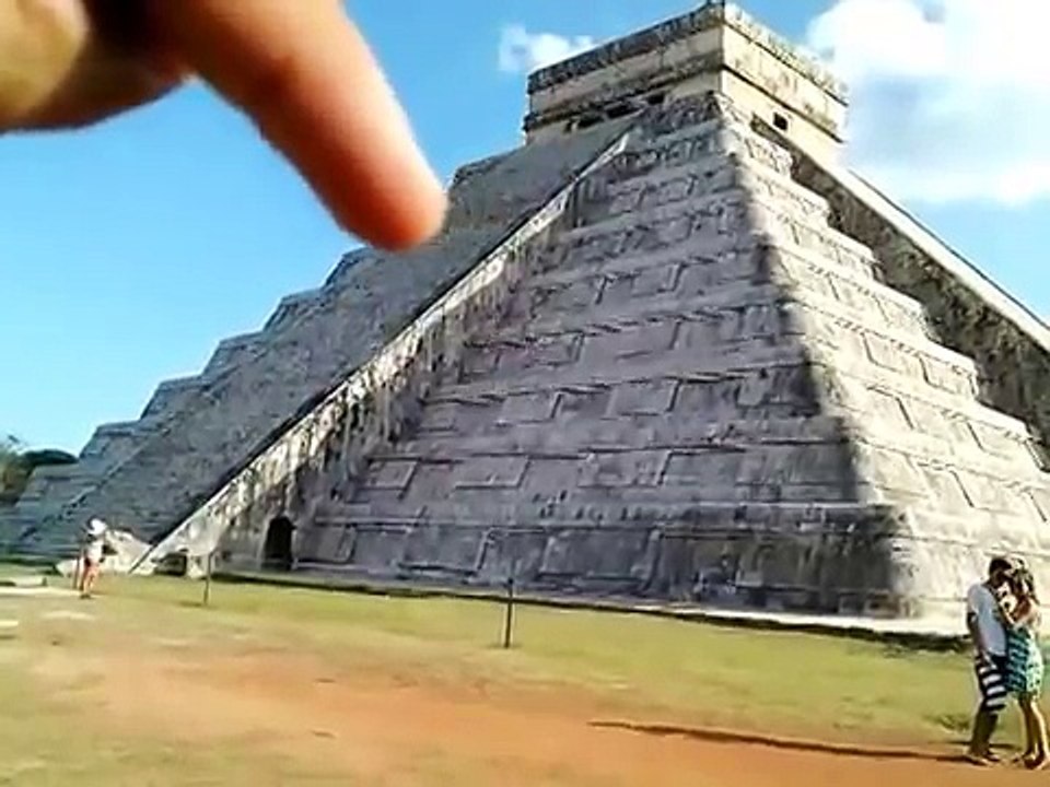 Chichen Itzá y la serpiente de Kukulcán que baja en el equinoccio
