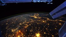Tout seul dans la nuit - Time-lapse court métrage de la Terre vue vue de l'ISS, station spatiale internationale (HD)