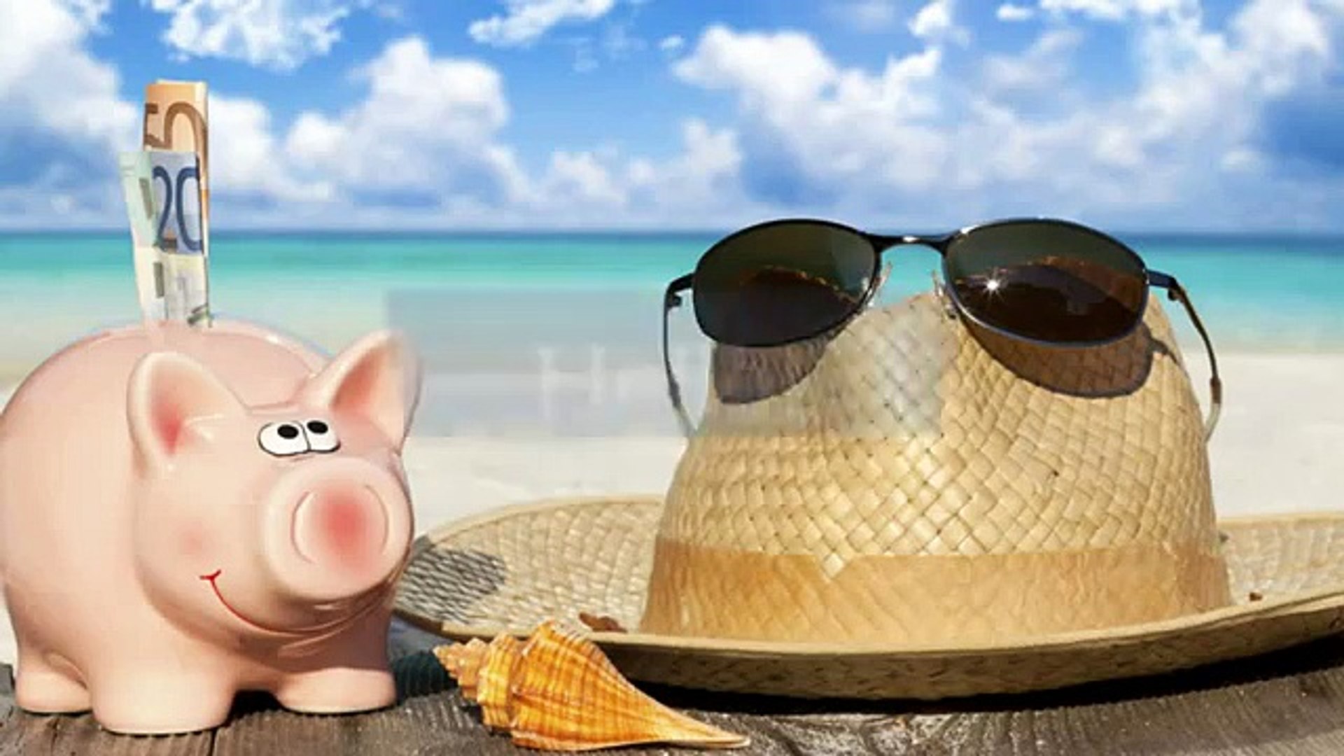 ⁣Travel Tips - How to Avoid Extra Fees When Travelling