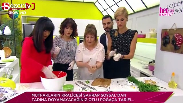 Canlı yayını kedi bastı!