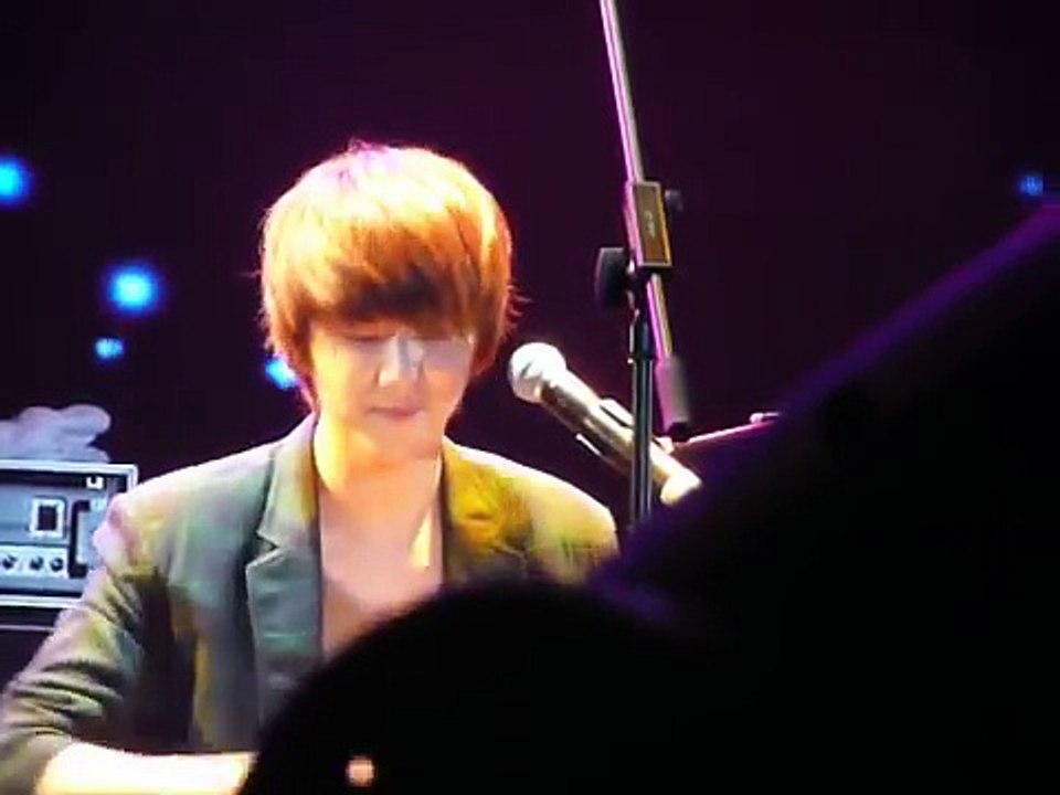 120107CN BLUE Kang Min Hyuk - Star