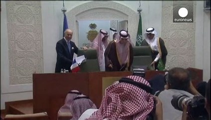 Йемен: саудовская коалиция бомбит дворец президента