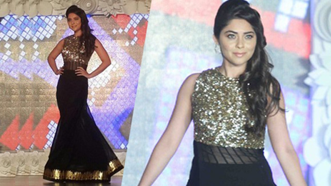 "Sonalee Kulkarni Walk The Ramp For Women Empowerment "