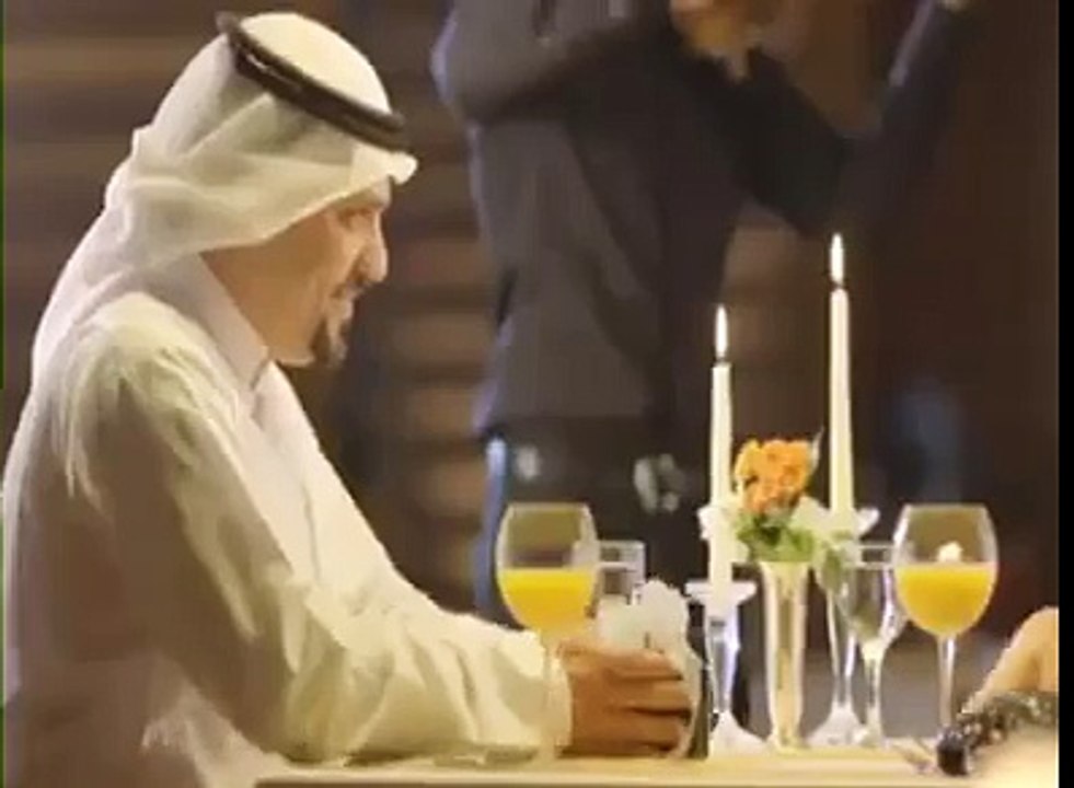 MUST WATCH ARABI AND GIRL IN DINNER