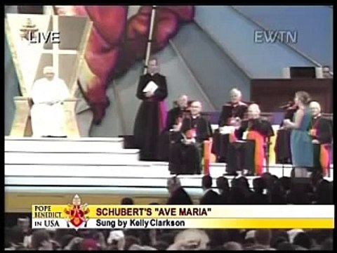 Kelly Clarkson sings Ave Maria for Pope Benedict XVI