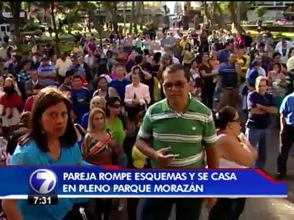 Una boda muy peculiar se realizó en el corazón de la capital