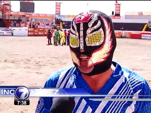 Toreros, bailarines y un tope son parte del fin de año en Teletica